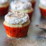 mini snickerdoodle cupcakes with cinnamon frosting